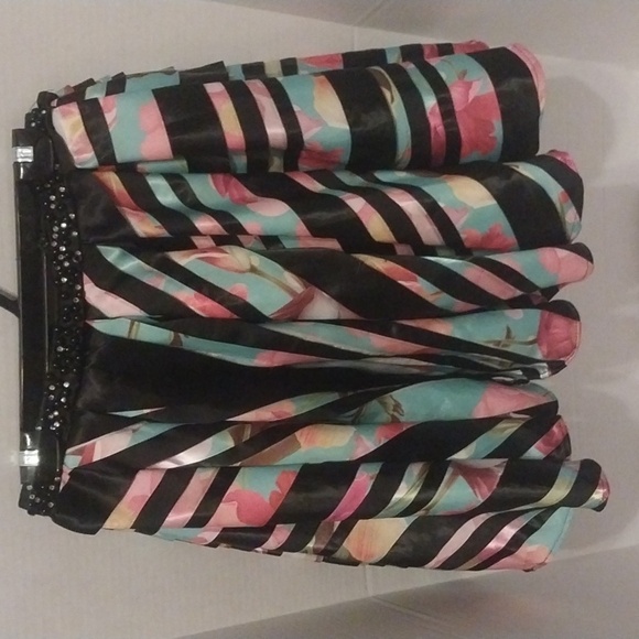 Dave & Johnny Dresses & Skirts - Dave & Johnny Short Two Piece Prom Skirt Only Size 0